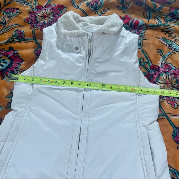 Banana Republic Off-White Vest with Sherpa Collar - Picture 4 of 8